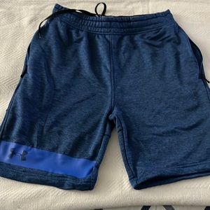 Under Armor short sz L